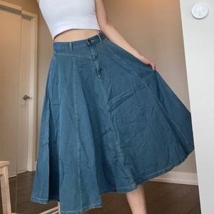 Midi denim skirt with pockets